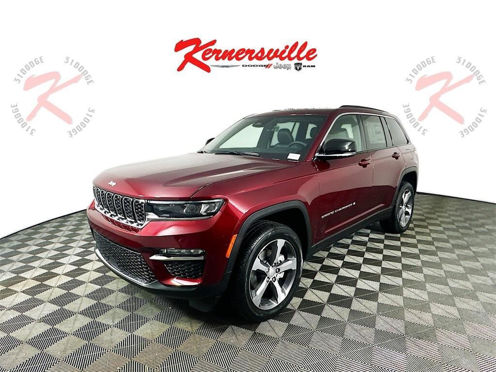 new 2025 Jeep Grand Cherokee car, priced at $46,010