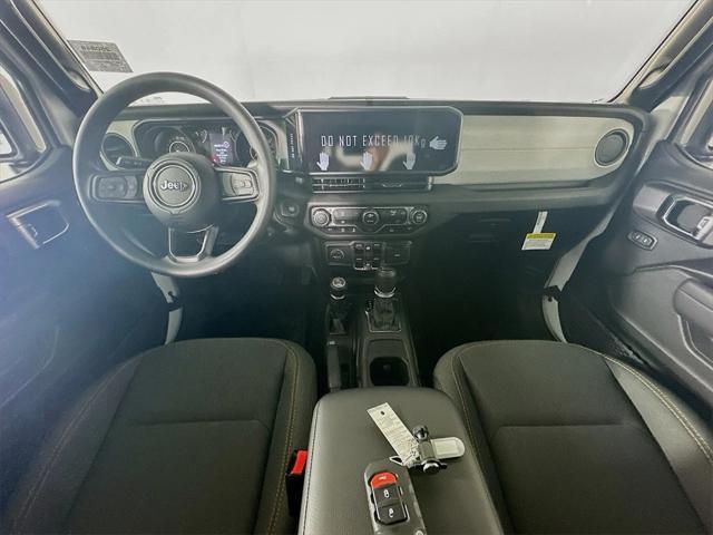 new 2025 Jeep Gladiator car, priced at $39,205