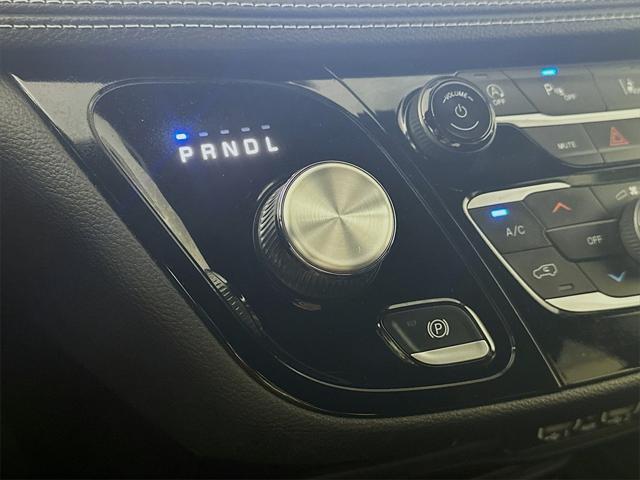used 2023 Chrysler Pacifica car, priced at $28,835