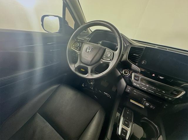 used 2022 Honda Pilot car, priced at $35,935