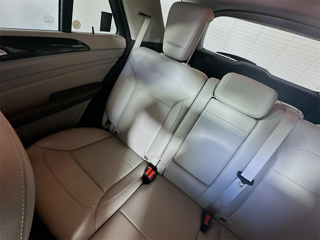 used 2015 Mercedes-Benz M-Class car, priced at $12,485
