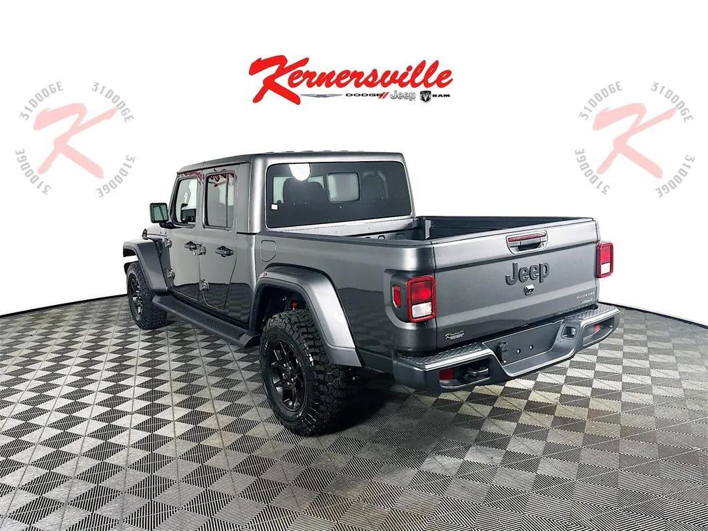 new 2025 Jeep Gladiator car, priced at $45,924
