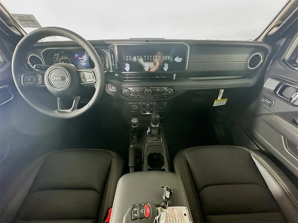 new 2025 Jeep Gladiator car, priced at $45,924