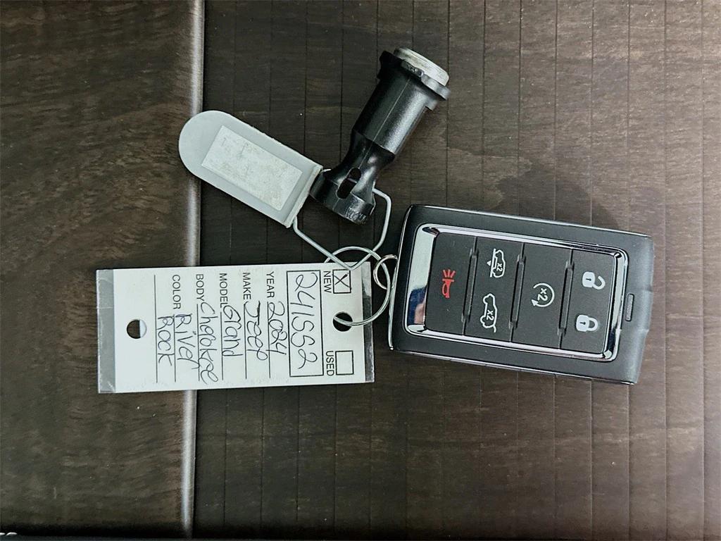 new 2024 Jeep Grand Wagoneer L car, priced at $88,318