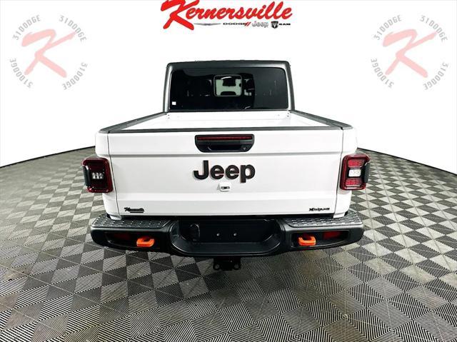 new 2024 Jeep Gladiator car, priced at $52,925