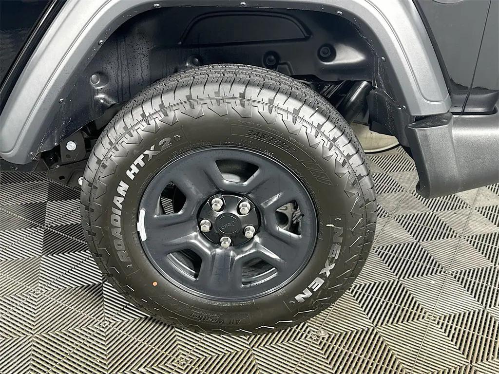new 2026 Jeep Wrangler car, priced at $41,004