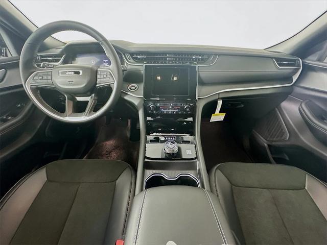 new 2024 Jeep Grand Cherokee car, priced at $39,150