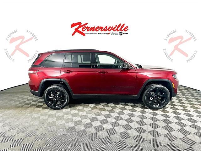 new 2025 Jeep Grand Cherokee car, priced at $42,138