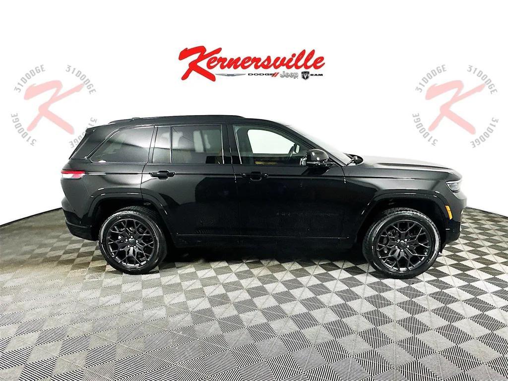 new 2025 Jeep Grand Cherokee car, priced at $57,708