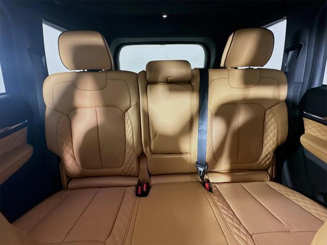 new 2025 Jeep Grand Cherokee car, priced at $63,675