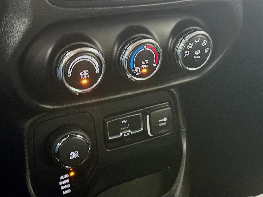 used 2015 Jeep Renegade car, priced at $9,785