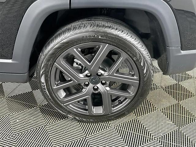 new 2025 Jeep Compass car, priced at $40,105