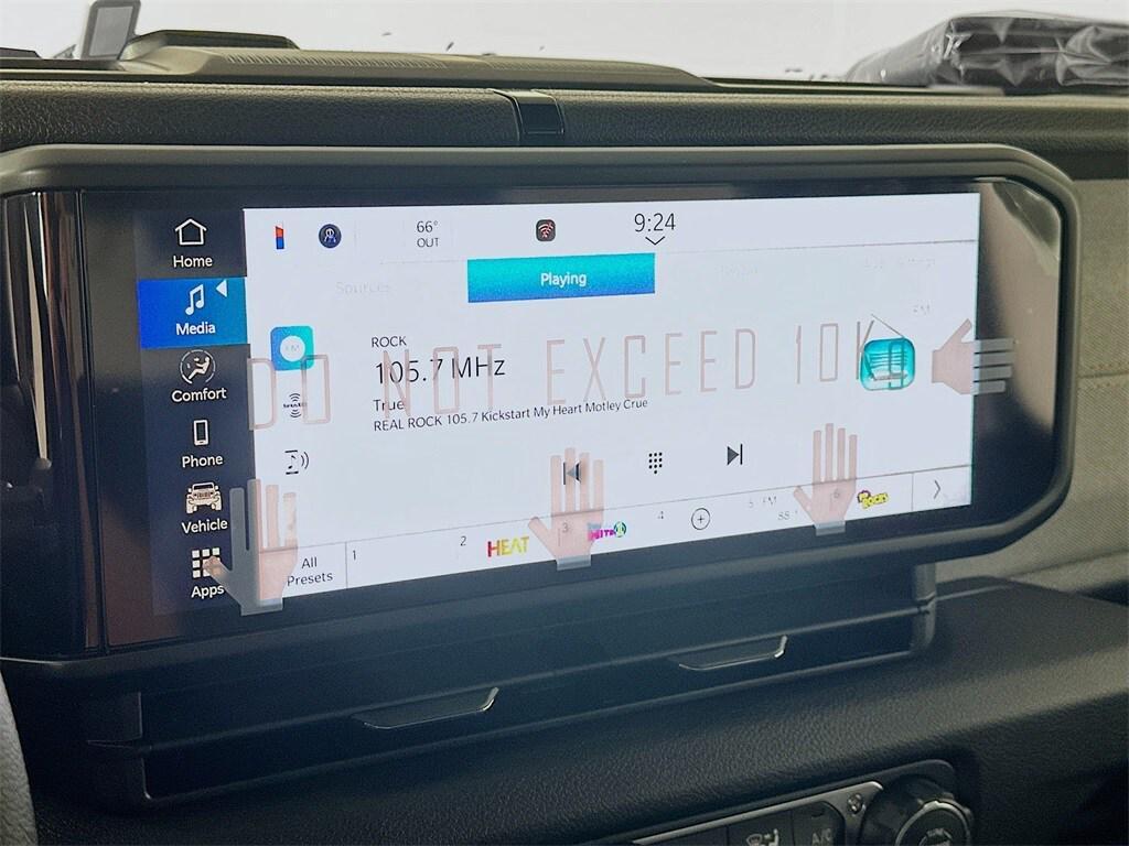 new 2026 Jeep Wrangler car, priced at $39,386