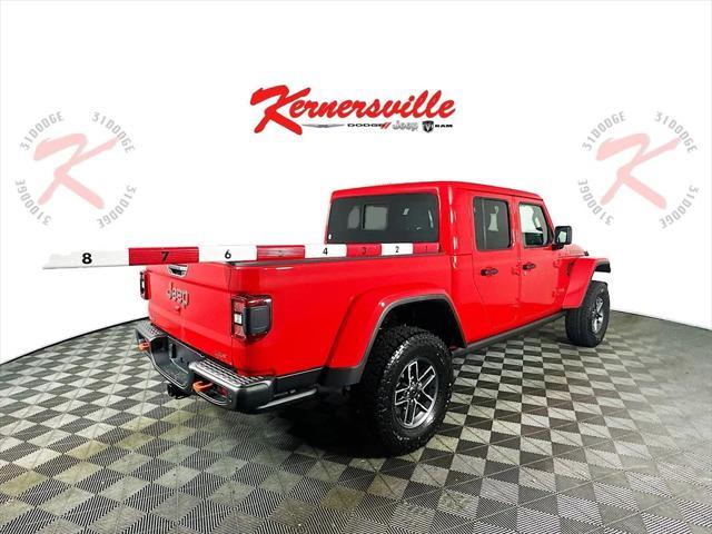 new 2025 Jeep Gladiator car, priced at $53,276