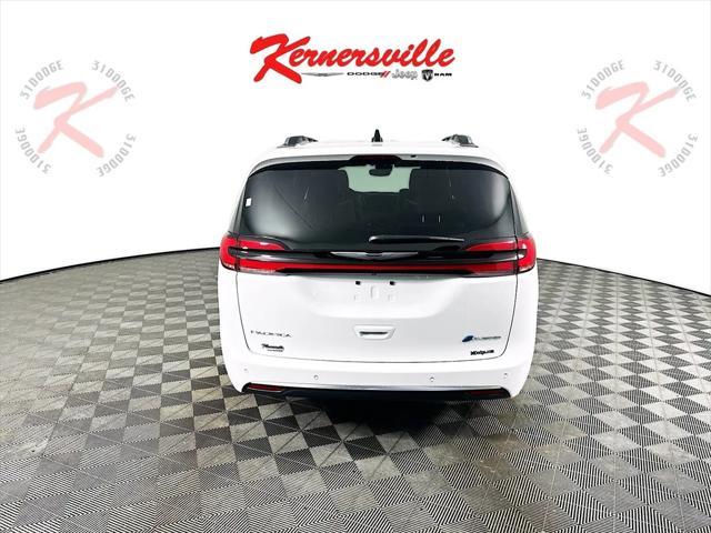 new 2025 Chrysler Pacifica car, priced at $52,996