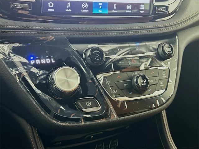 new 2025 Chrysler Pacifica car, priced at $52,996