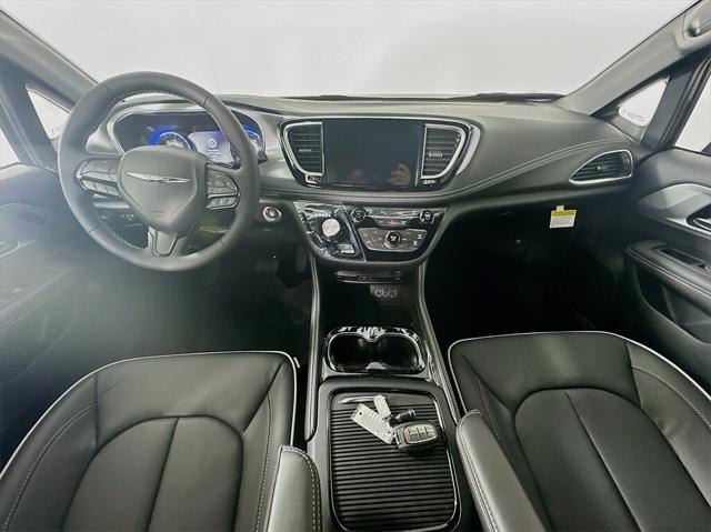 new 2025 Chrysler Pacifica car, priced at $48,584