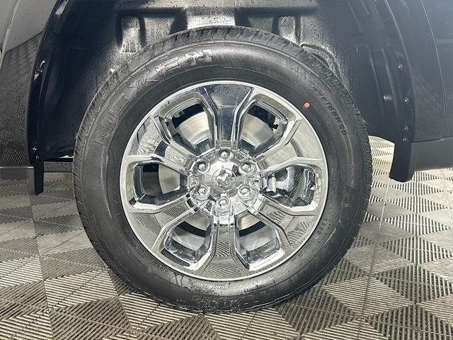 new 2025 Ram 1500 car, priced at $45,377
