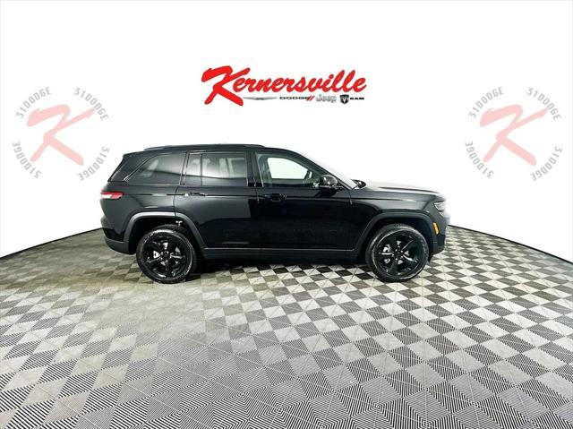 new 2024 Jeep Grand Cherokee car, priced at $40,098