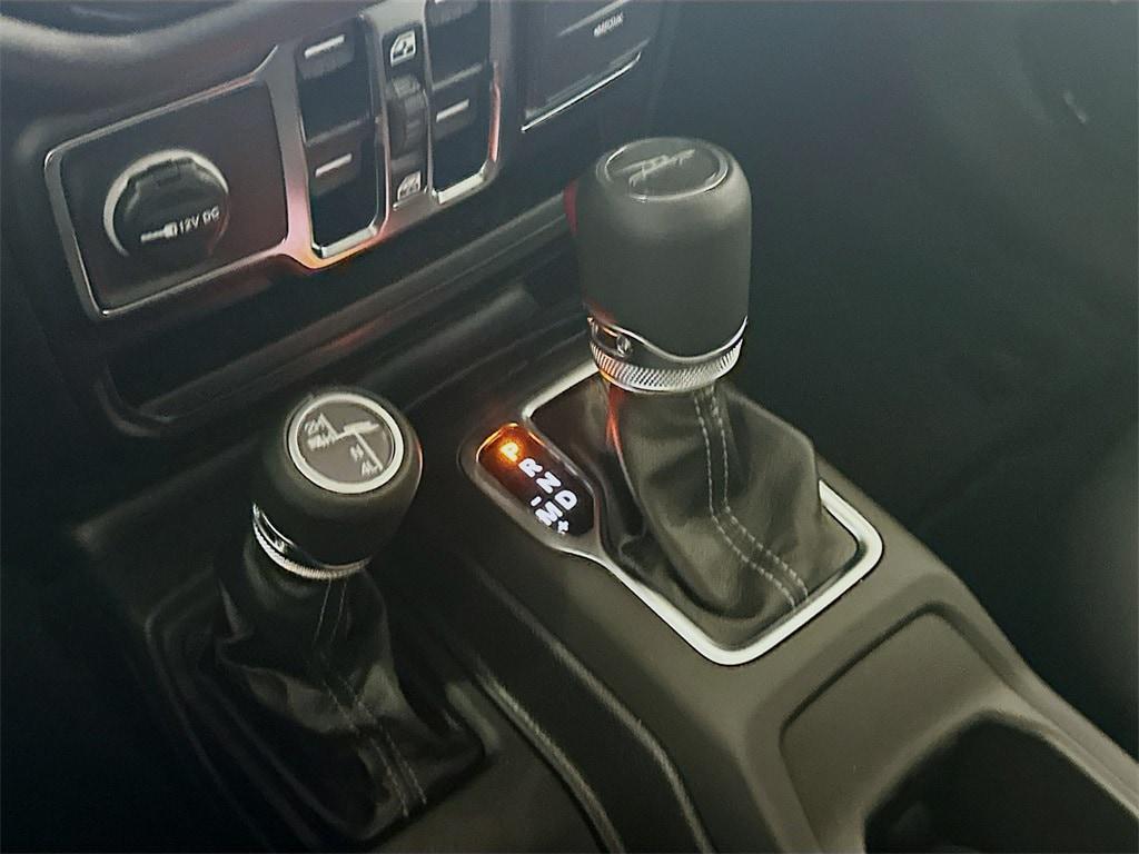new 2025 Jeep Gladiator car, priced at $45,924