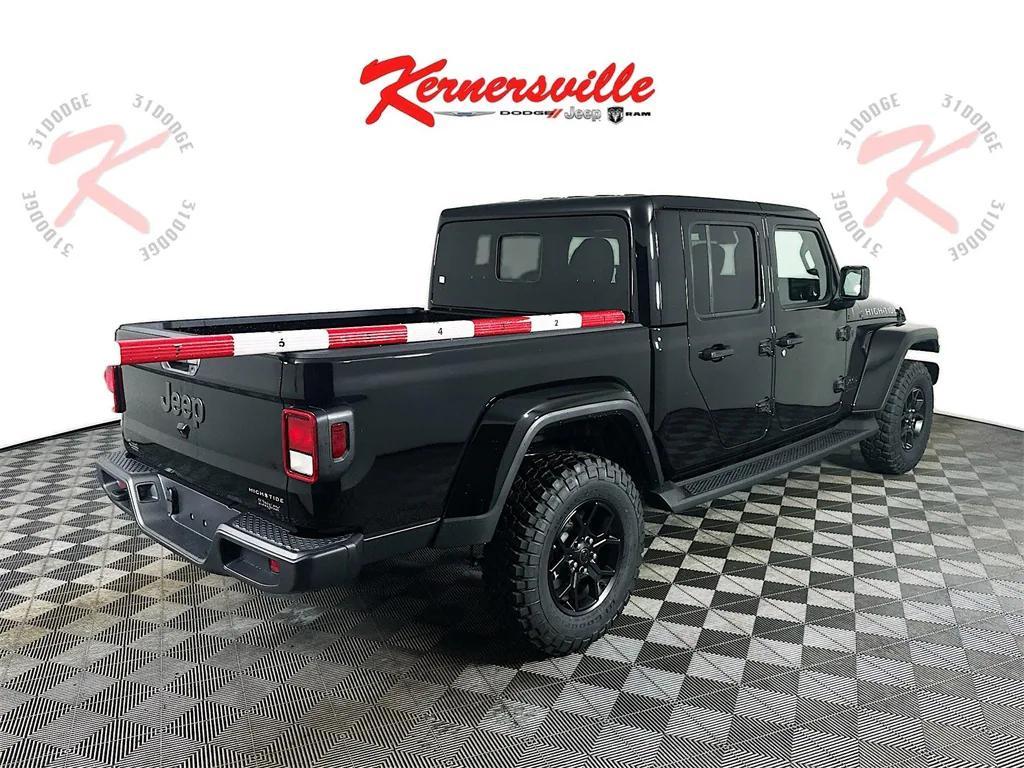 new 2025 Jeep Gladiator car, priced at $45,924