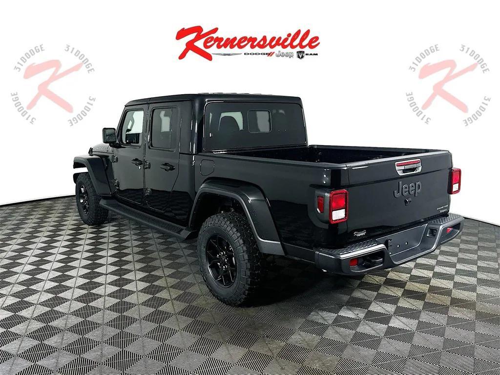 new 2025 Jeep Gladiator car, priced at $45,924