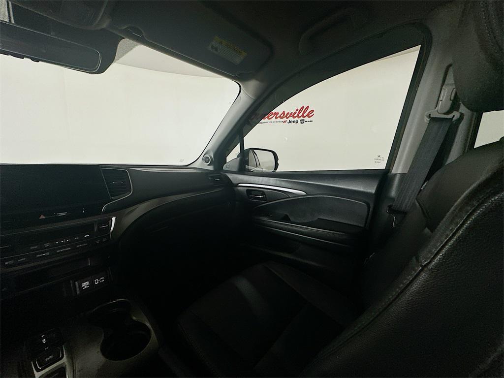 used 2021 Honda Pilot car, priced at $19,685