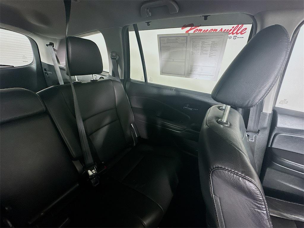 used 2021 Honda Pilot car, priced at $19,685