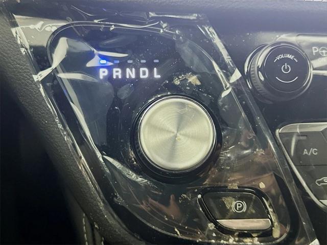 new 2025 Chrysler Pacifica Hybrid car, priced at $54,597