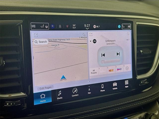 new 2025 Chrysler Pacifica Hybrid car, priced at $52,717