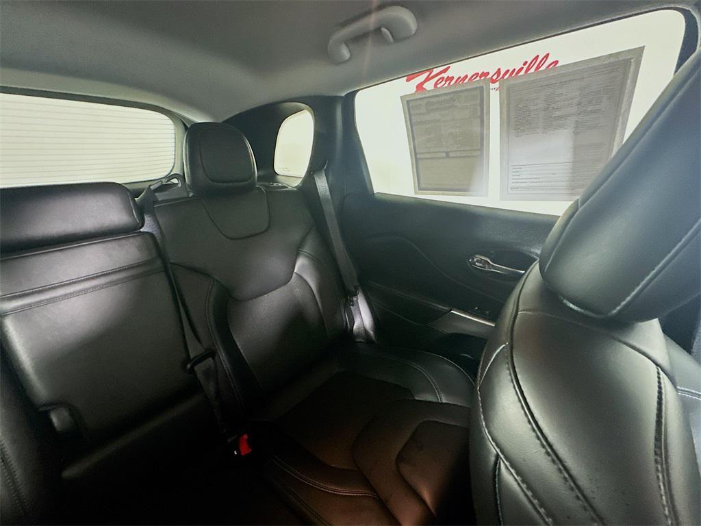 used 2019 Jeep Cherokee car, priced at $19,385