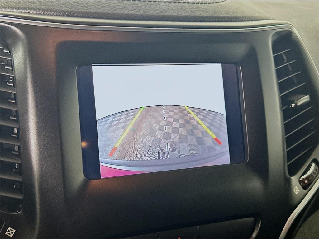 used 2019 Jeep Cherokee car, priced at $19,385