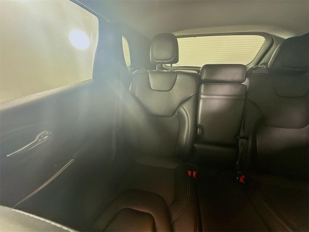 used 2019 Jeep Cherokee car, priced at $19,385