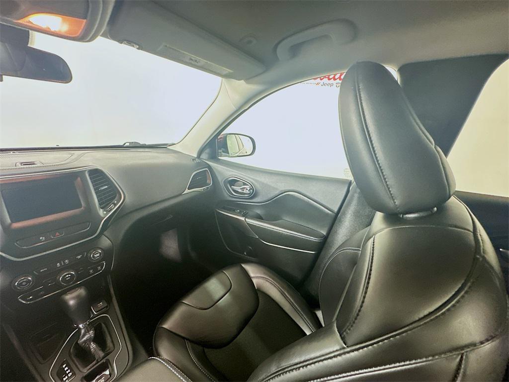 used 2019 Jeep Cherokee car, priced at $19,385