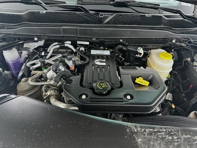 new 2025 Ram 3500 car, priced at $71,177