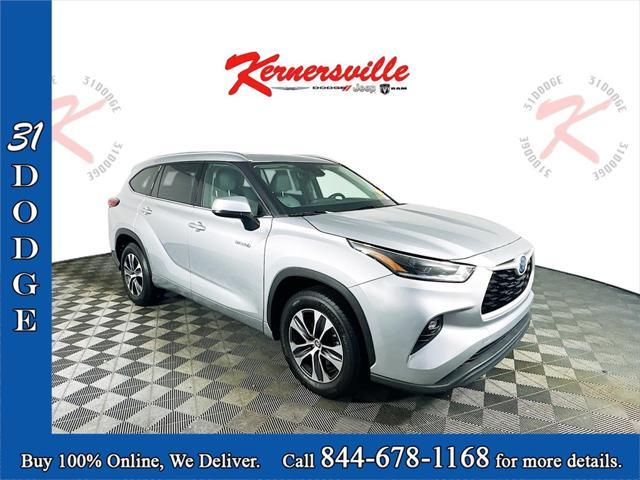 used 2021 Toyota Highlander Hybrid car, priced at $31,435