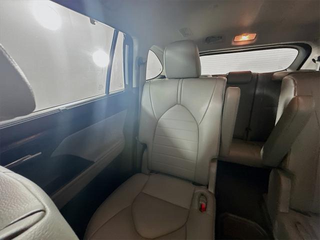 used 2021 Toyota Highlander Hybrid car, priced at $31,435