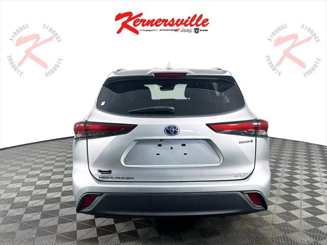 used 2021 Toyota Highlander Hybrid car, priced at $31,435