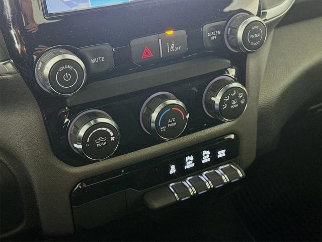 new 2025 Ram 1500 car, priced at $42,401