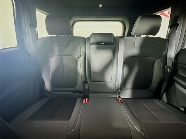 new 2025 Jeep Grand Cherokee car, priced at $35,843