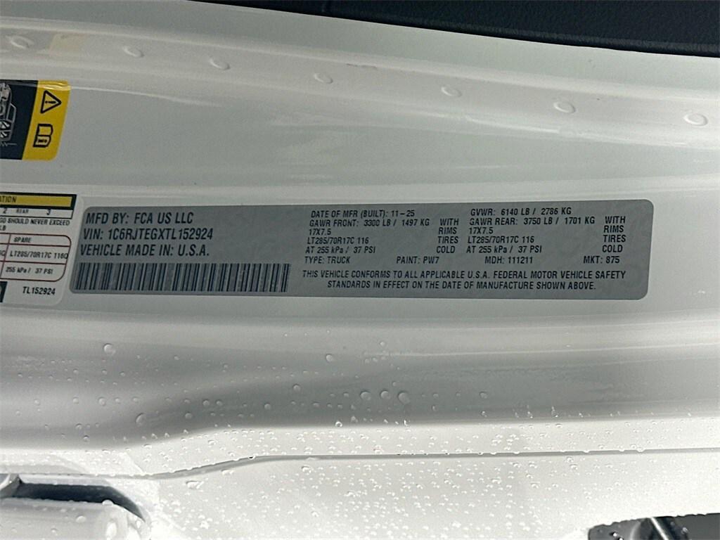 new 2026 Jeep Gladiator car, priced at $52,563