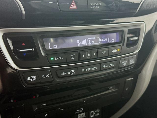 used 2022 Honda Pilot car, priced at $33,435