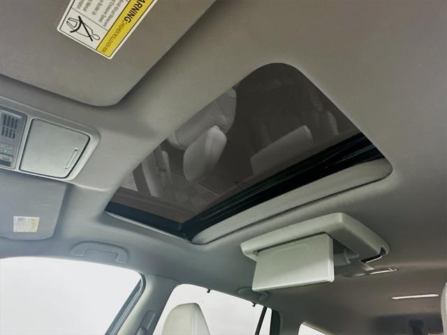 used 2022 Honda Pilot car, priced at $33,435