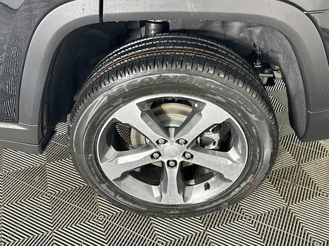 new 2025 Jeep Grand Cherokee car, priced at $44,171