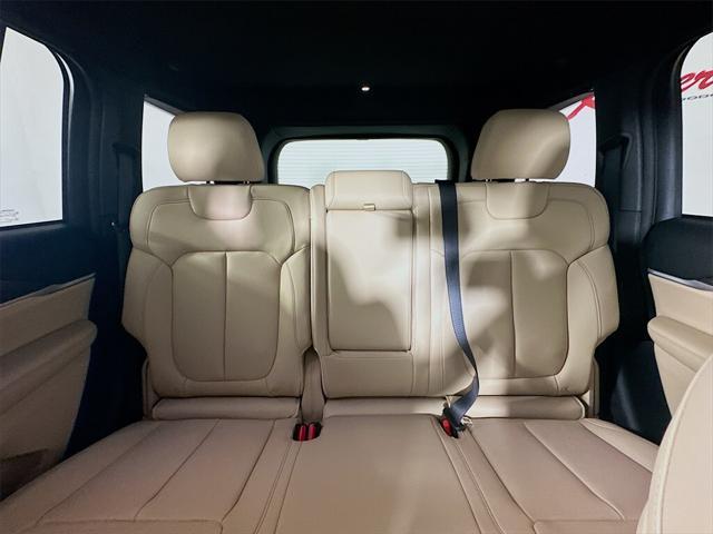new 2025 Jeep Grand Cherokee car, priced at $44,171