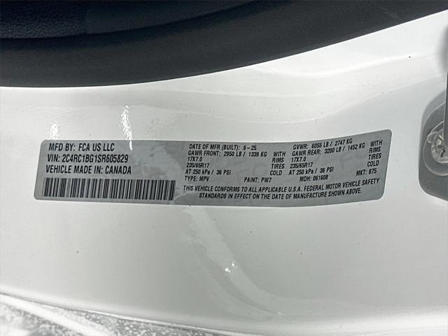 new 2025 Chrysler Pacifica car, priced at $45,181