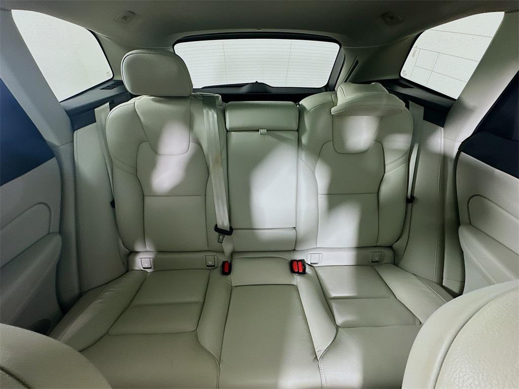 used 2023 Volvo XC60 car, priced at $27,335