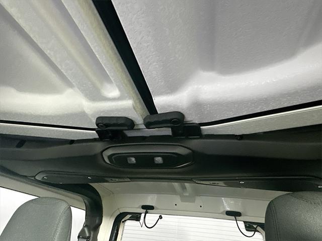 new 2025 Jeep Wrangler car, priced at $42,725
