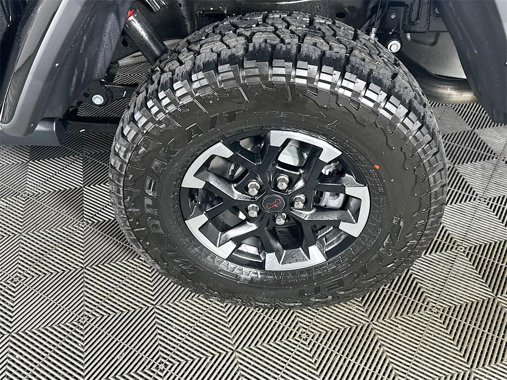 new 2026 Jeep Gladiator car, priced at $67,075