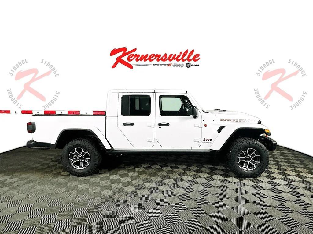 new 2026 Jeep Gladiator car, priced at $66,480